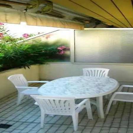 Apartment Well-located One Bed Right In The Heart Of Has Terrace And Close To The Palais 308