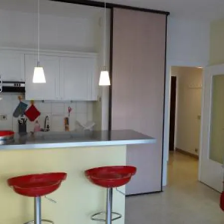 Well-located One Bed Right In The Heart Of Has Terrace And Close To The Palais 308 *